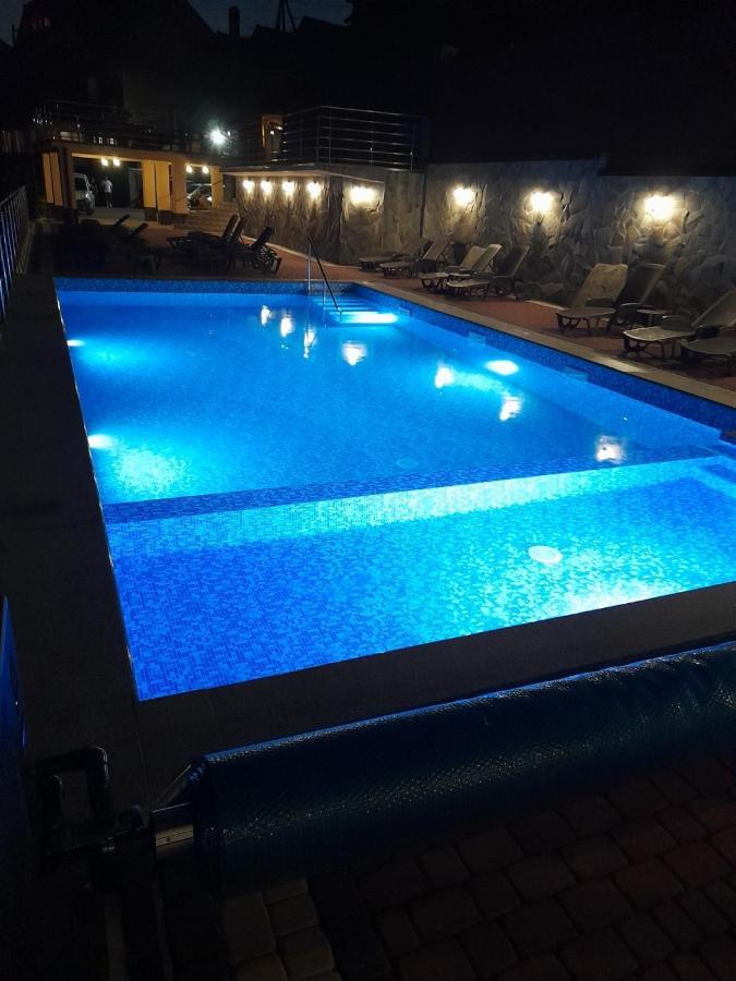 Greku Hotel Буковел Екстериор снимка